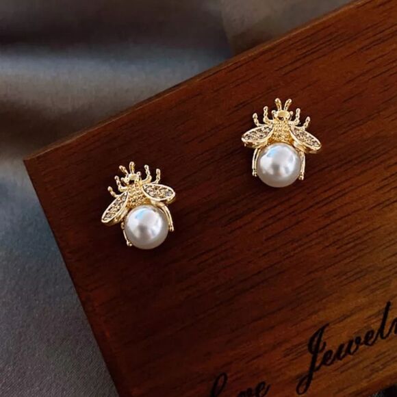 Bee Gold Earrings With Pearl S925 Silver Post nwt - Picture 4 of 7